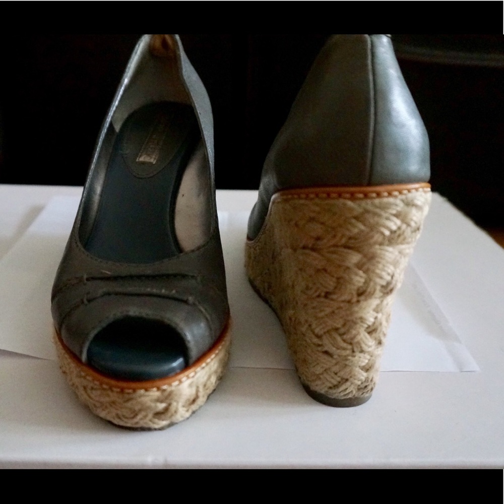 Banana Republic espadrilles wedge -size 6